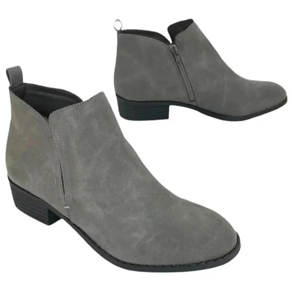 Sun + Stone Cadee Grey Faux Leather Womens Booties - Picture 11 of 11